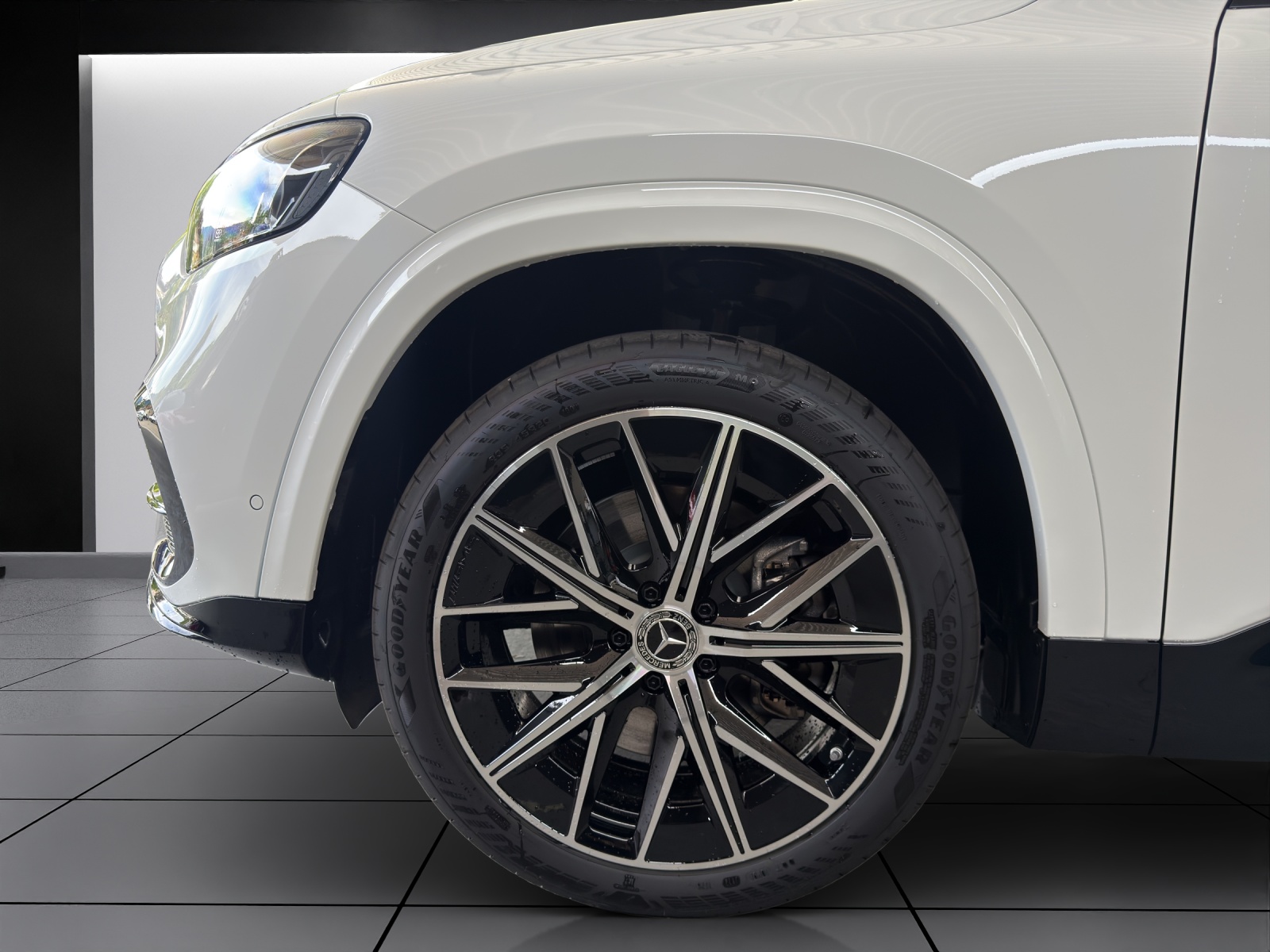 MERCEDES-BENZ GLB 350 4MATIC EQ-image-6