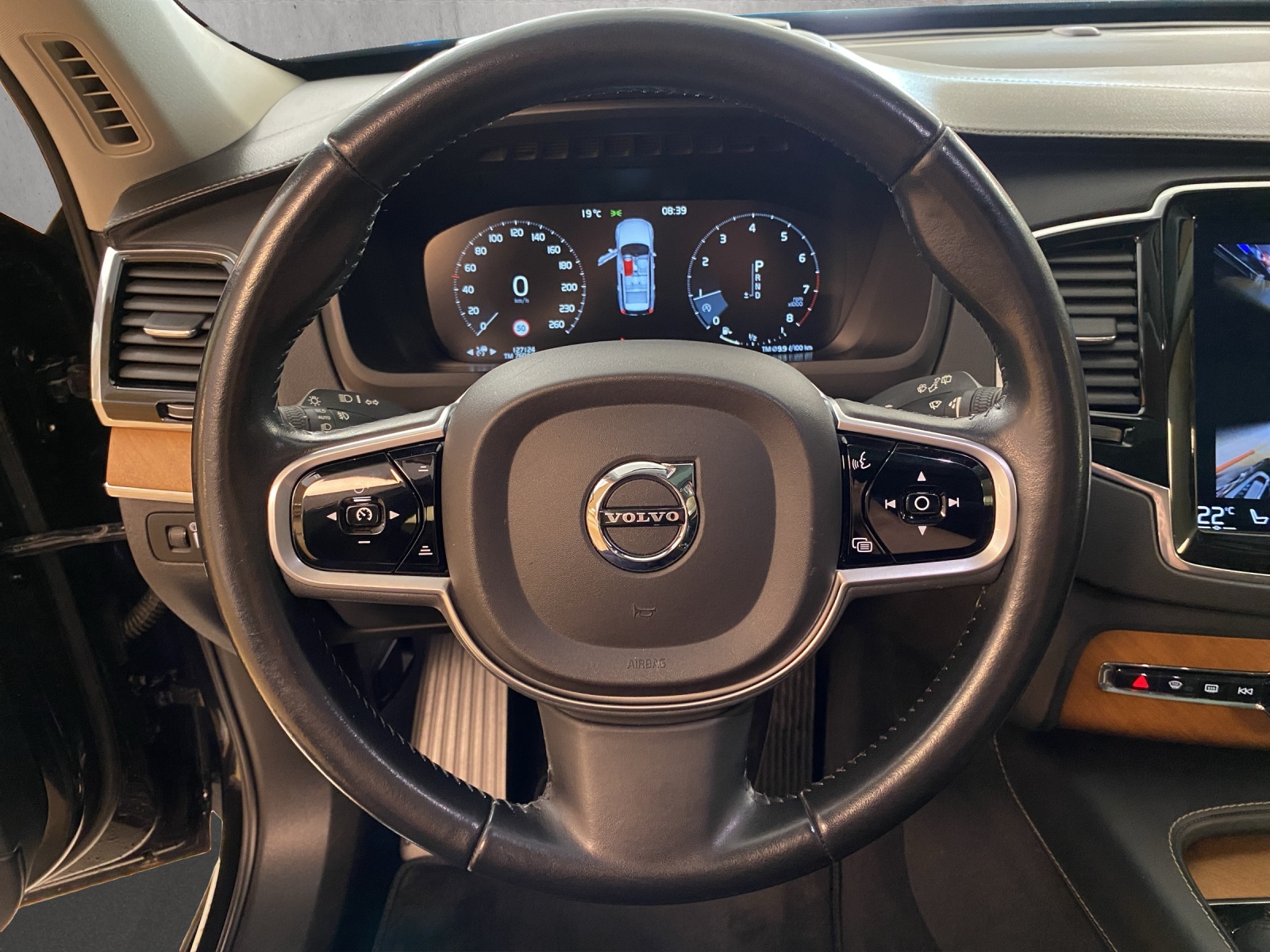 VOLVO XC90 2.0 T5 Inscription 5P. AWD-image-8