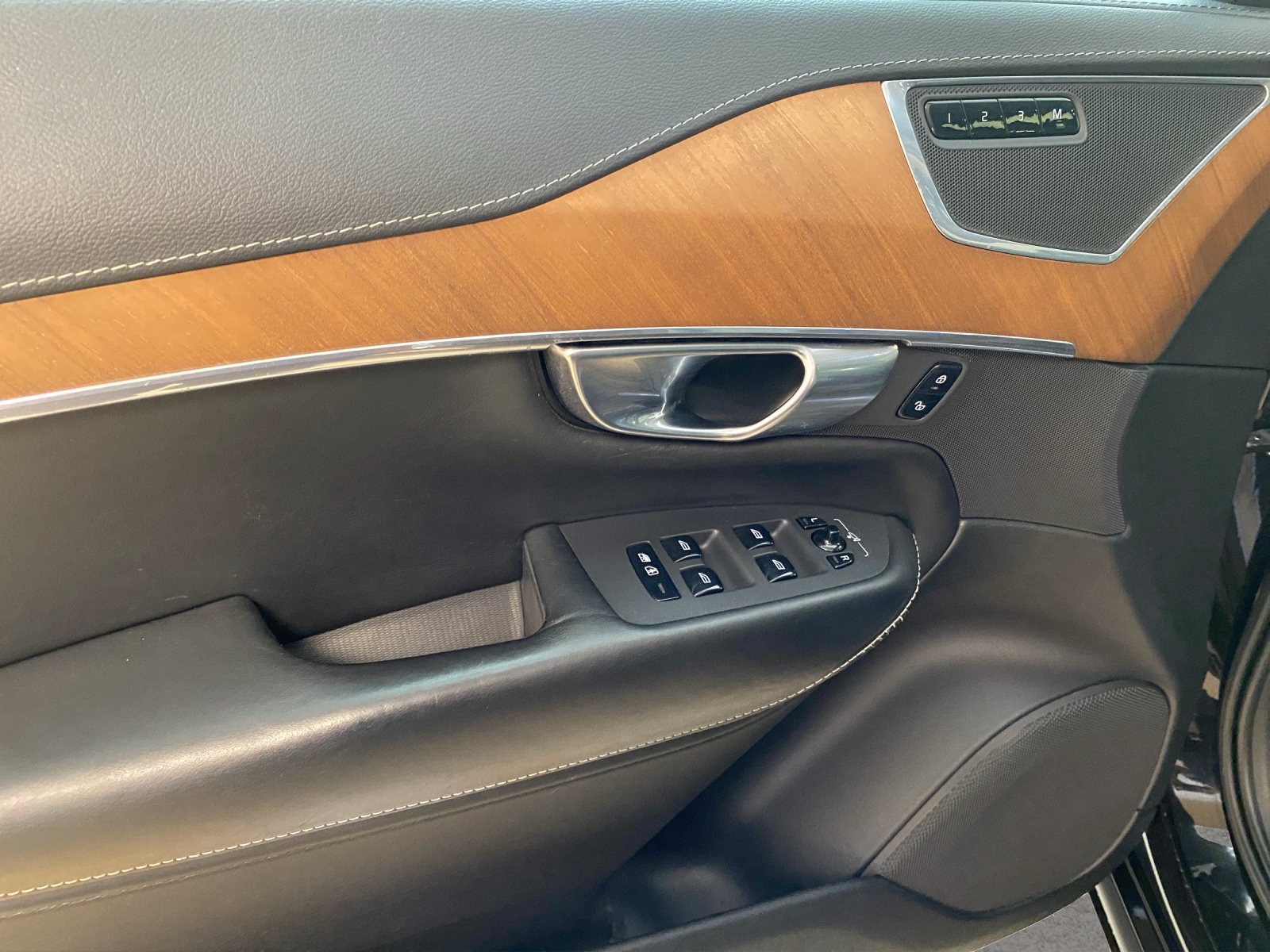 VOLVO XC90 2.0 T5 Inscription 5P. AWD-image-7