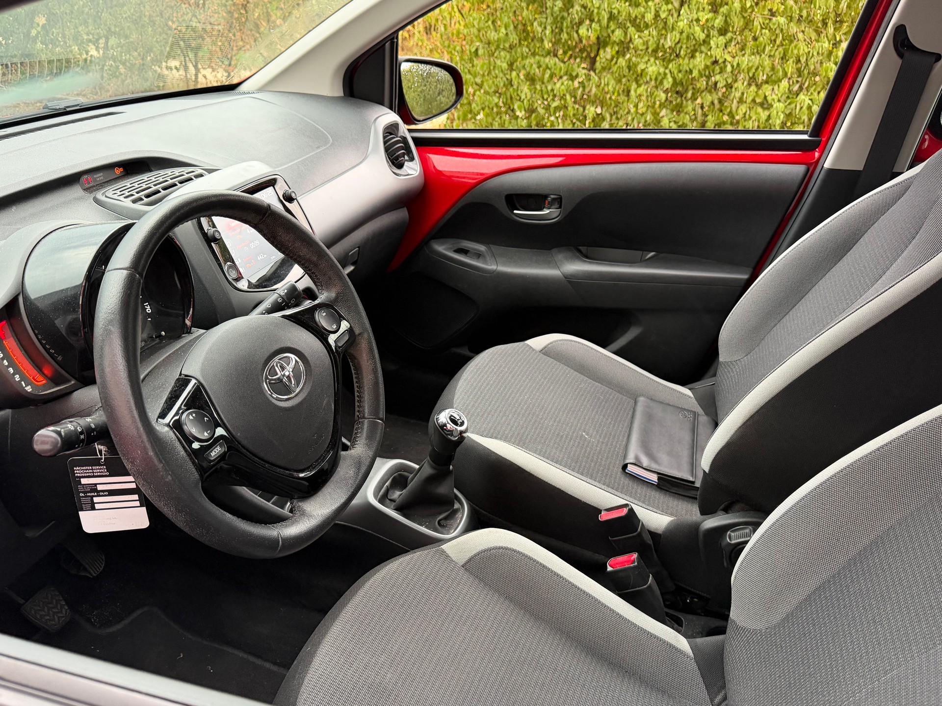 TOYOTA Aygo 1.0 VVT-i x-play-image-3