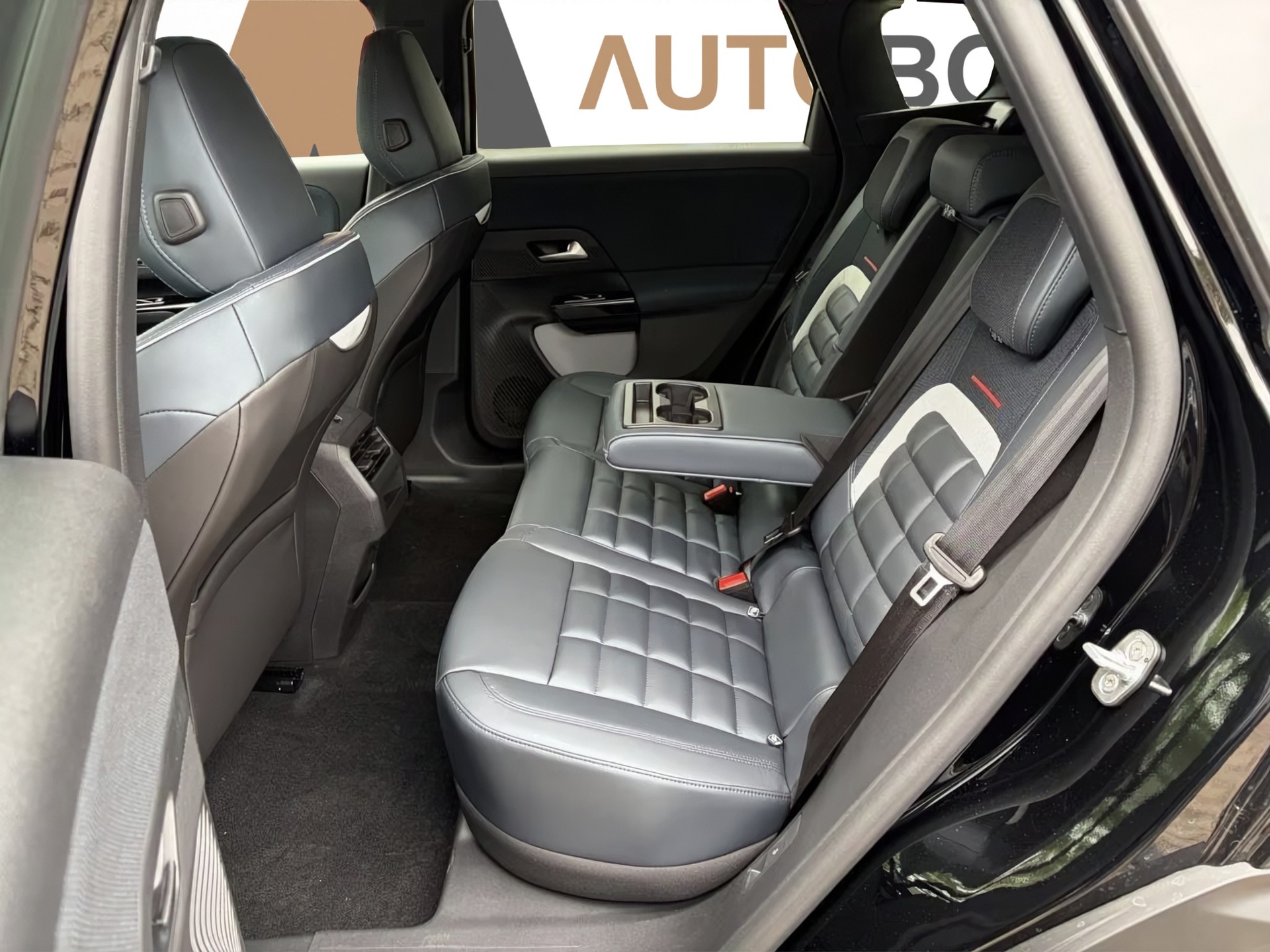 CITROEN C5 Aircross 1.2 Hybrid Max-image-17