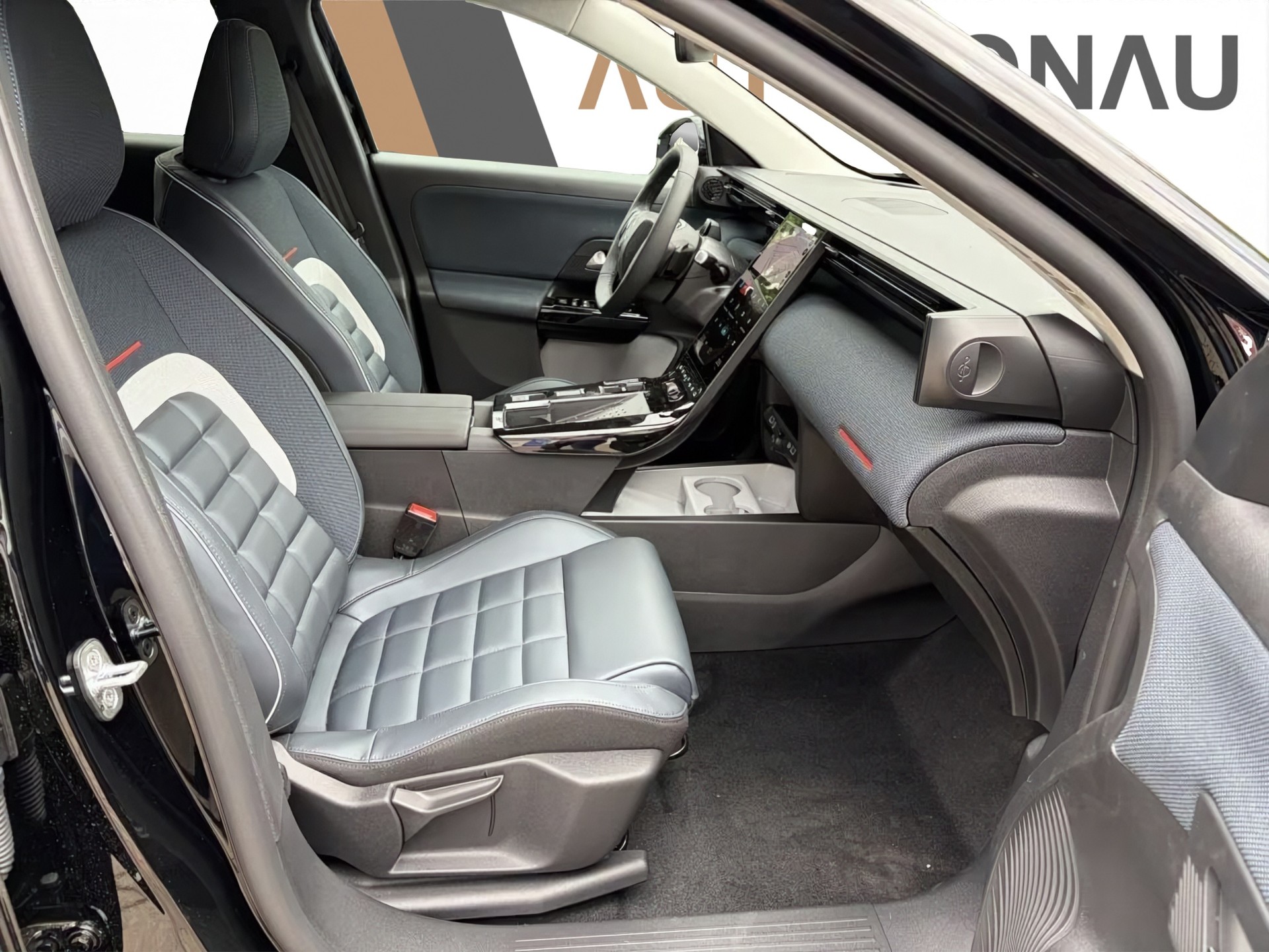CITROEN C5 Aircross 1.2 Hybrid Max-image-16
