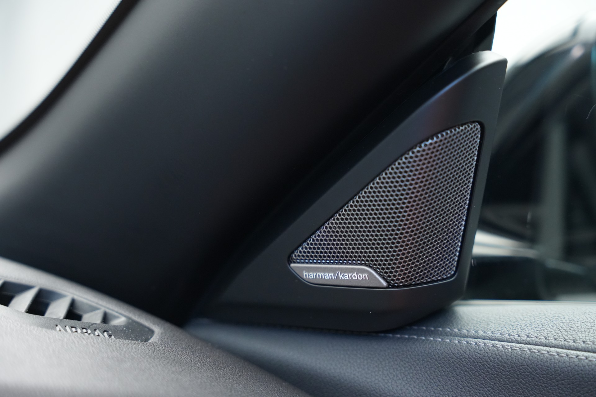 BMW Z4 M40i Steptronic *CH-Fahrzeug* *HuD*-image-36