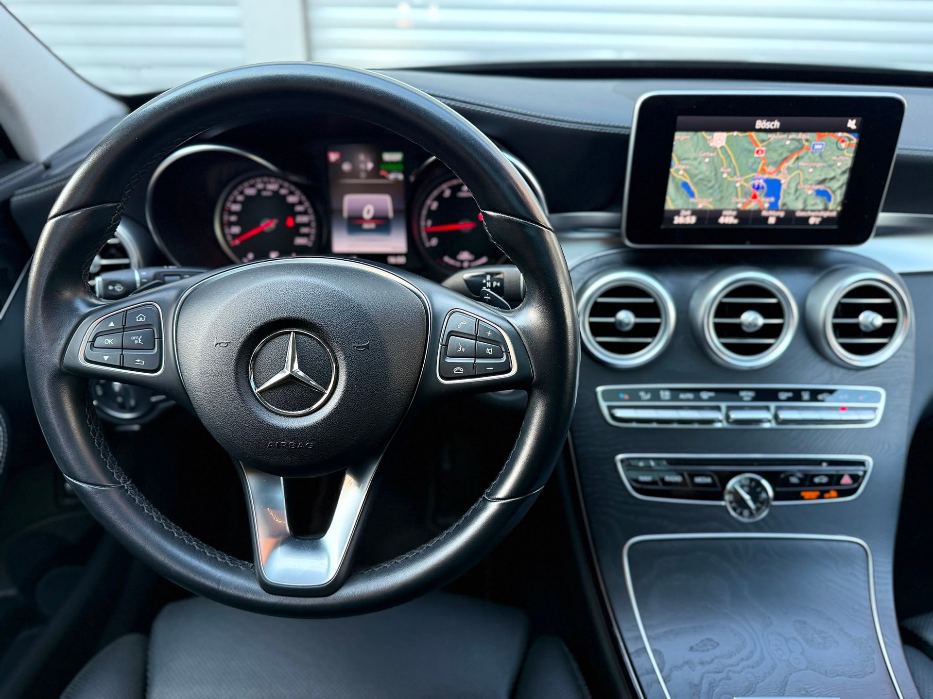 MERCEDES-BENZ C 350 e Avantgarde Kombi-image-14