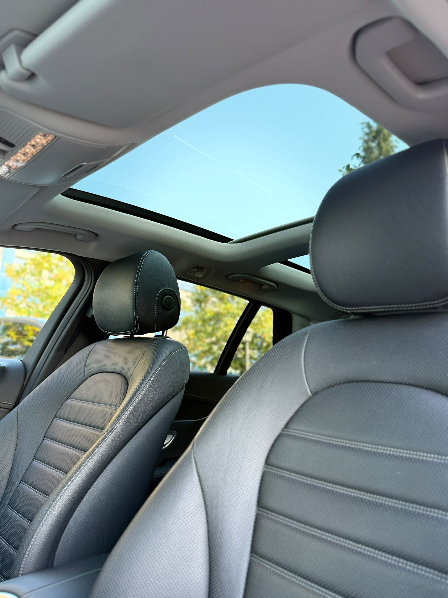 MERCEDES-BENZ C 350 e Avantgarde Kombi-image-12