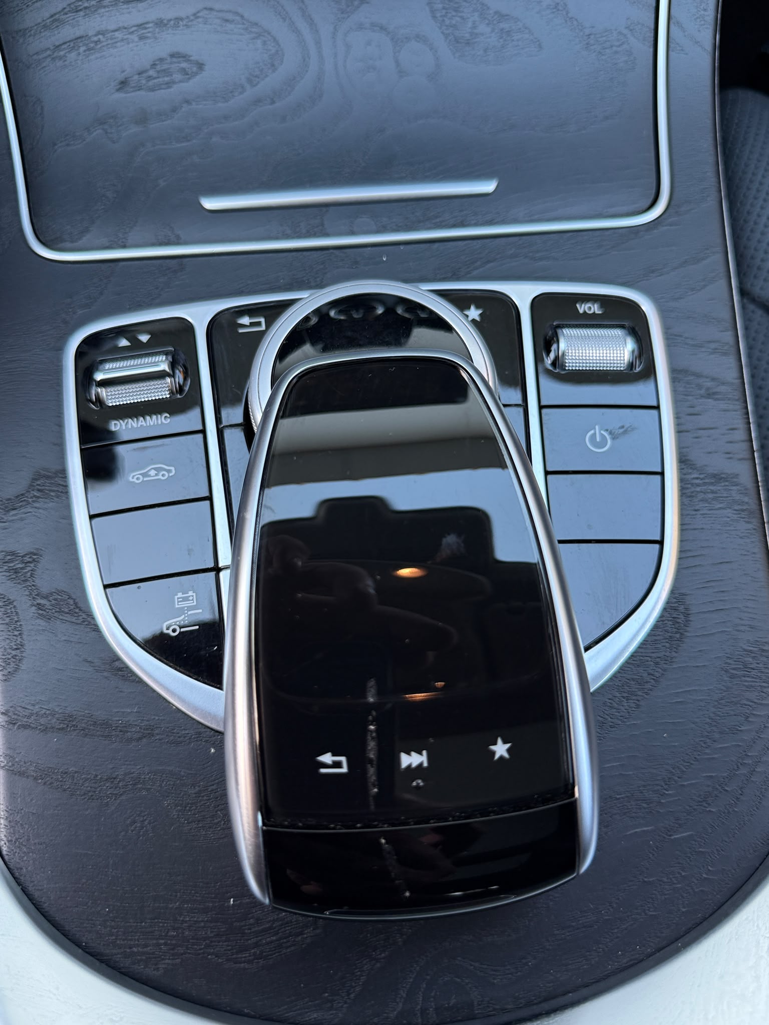 MERCEDES-BENZ C 350 e Avantgarde Kombi-image-21