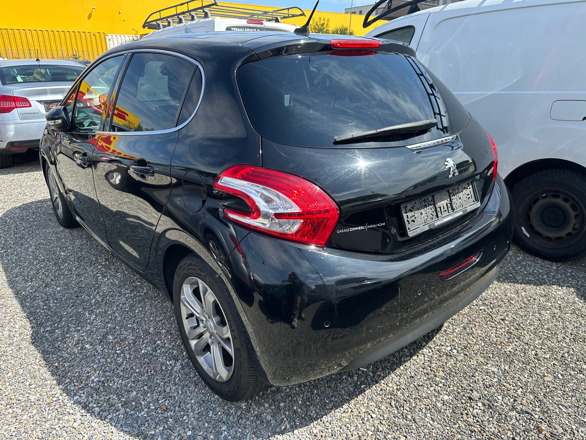 PEUGEOT 208 1.6 VTI Allure Automatik-image-3