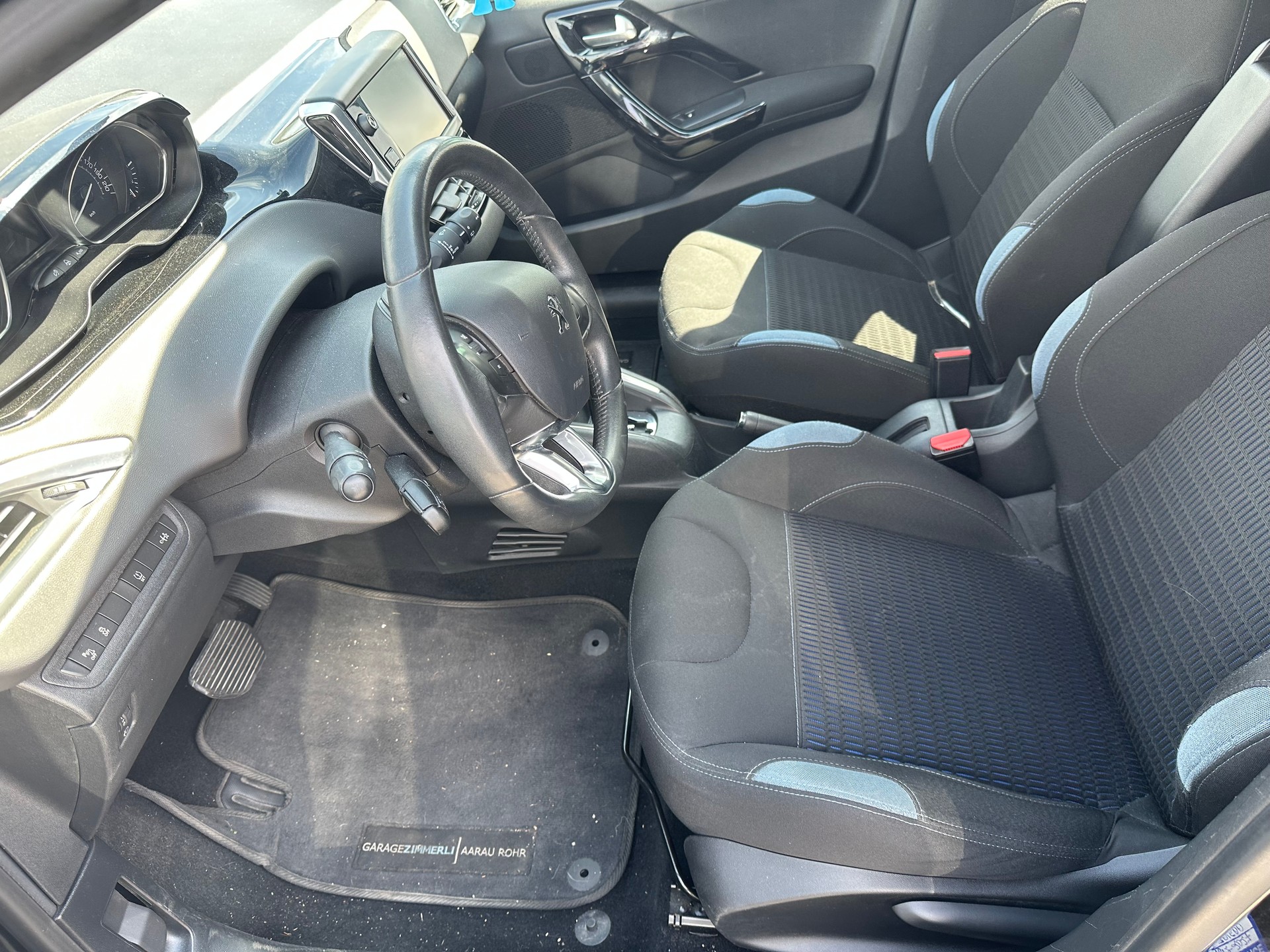 PEUGEOT 208 1.6 VTI Allure Automatik-image-5