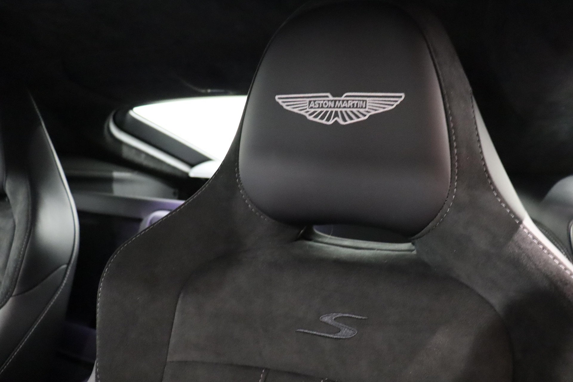 ASTON MARTIN V8 Vantage Coupé 4.0 S V8 Bi-Turbo-image-11