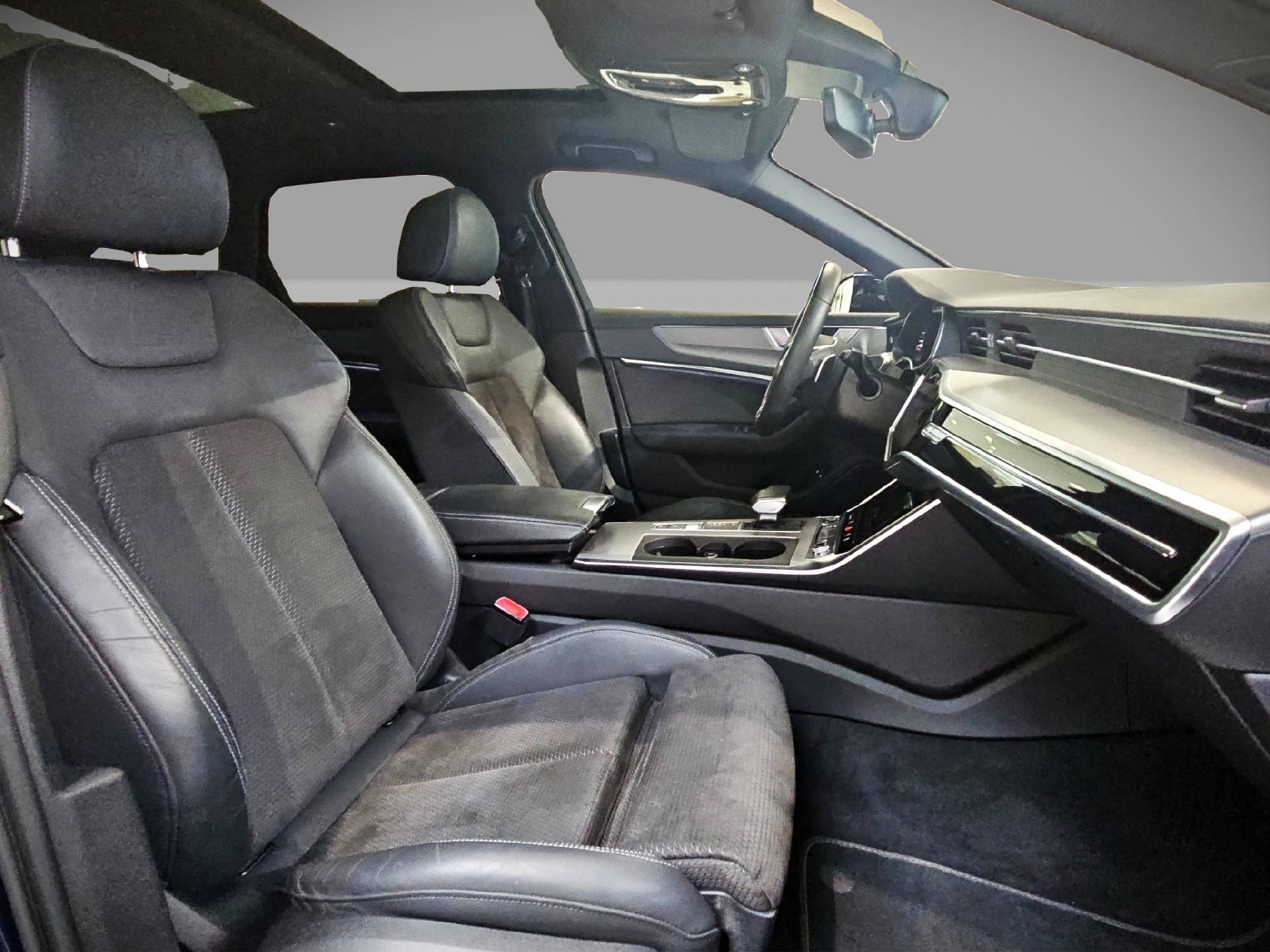 AUDI A6 Avant 2.0 55 TFSI e Sport quattro S-Tronic-image-12