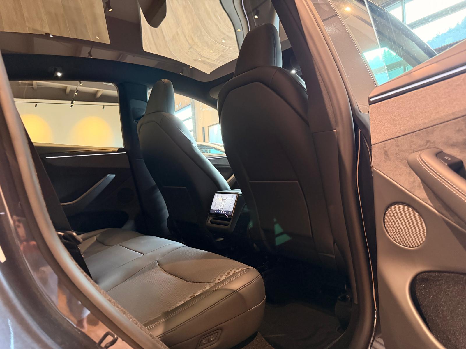TESLA Model Y Long Range Premium AWD🔥8-fach🔥-image-24