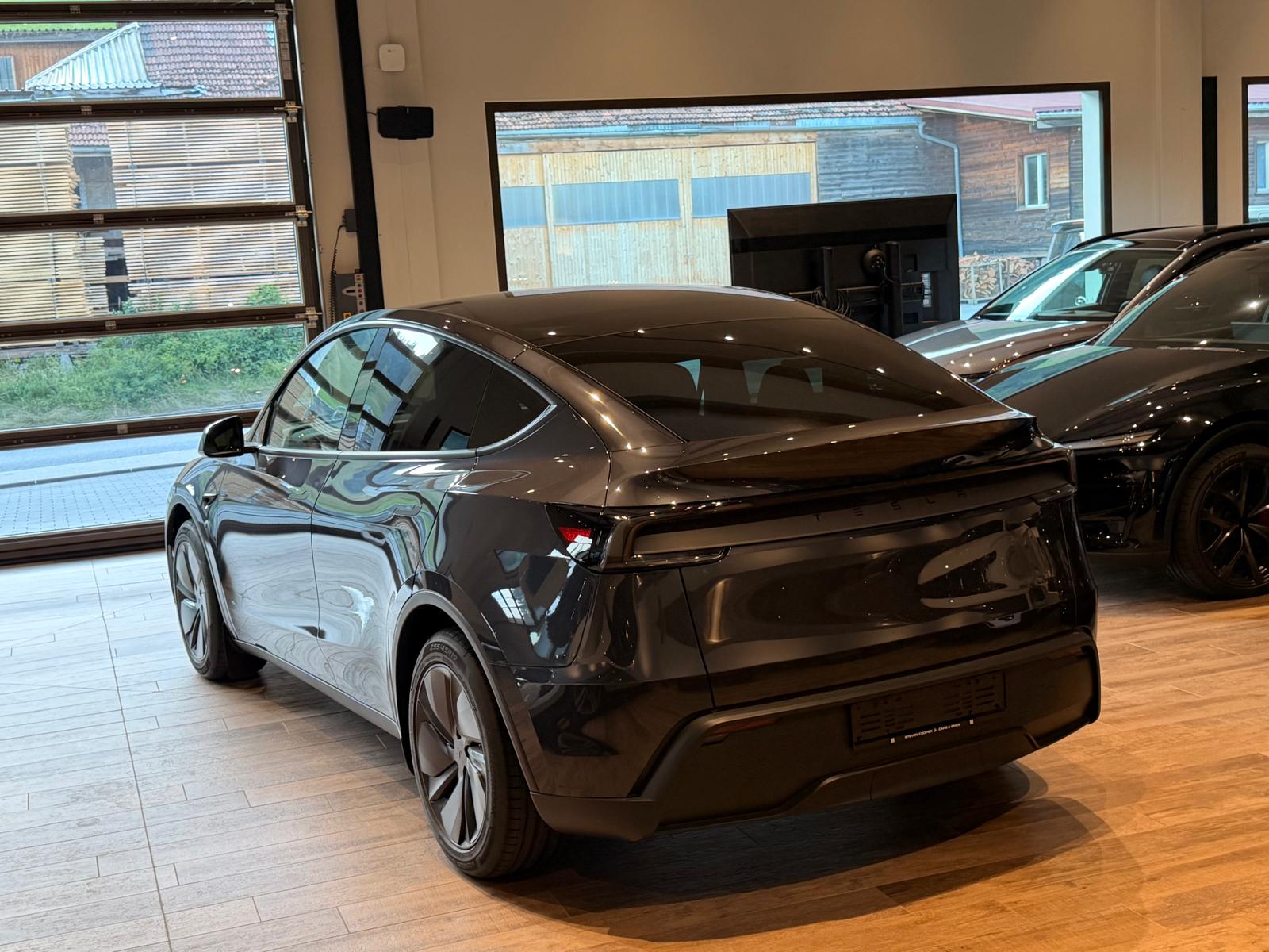 TESLA Model Y Long Range Premium AWD🔥8-fach🔥-image-22