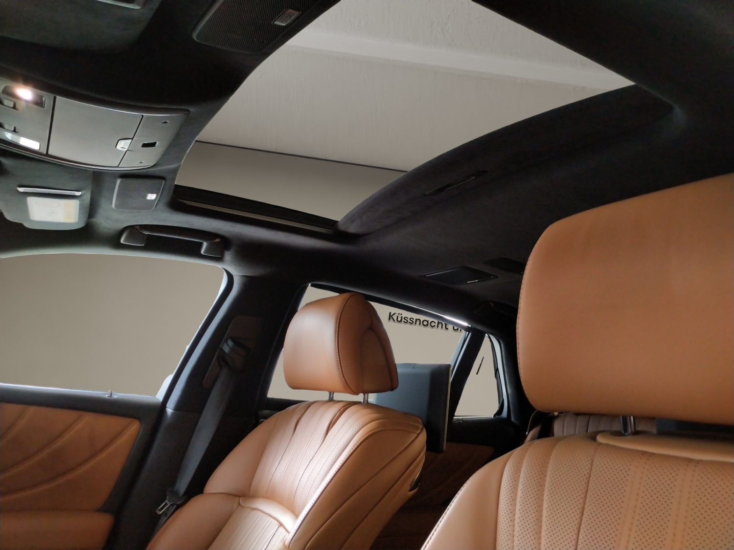 LEXUS LS 500h Excellence AWD-image-10