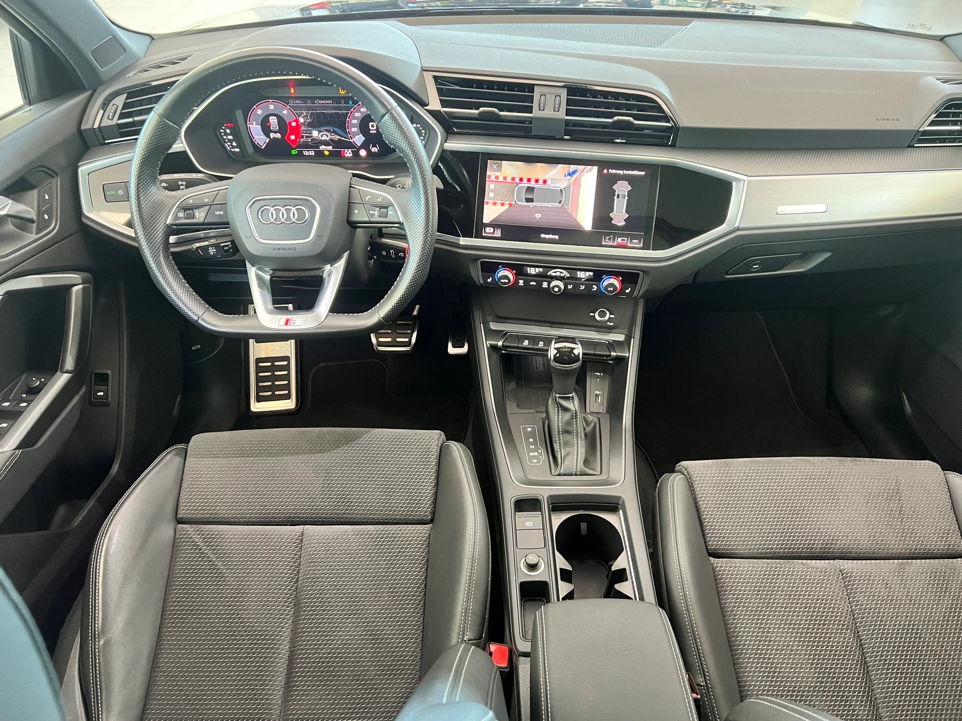AUDI Q3 S line quattro S-tronic 2.0TDI 190PS-image-14
