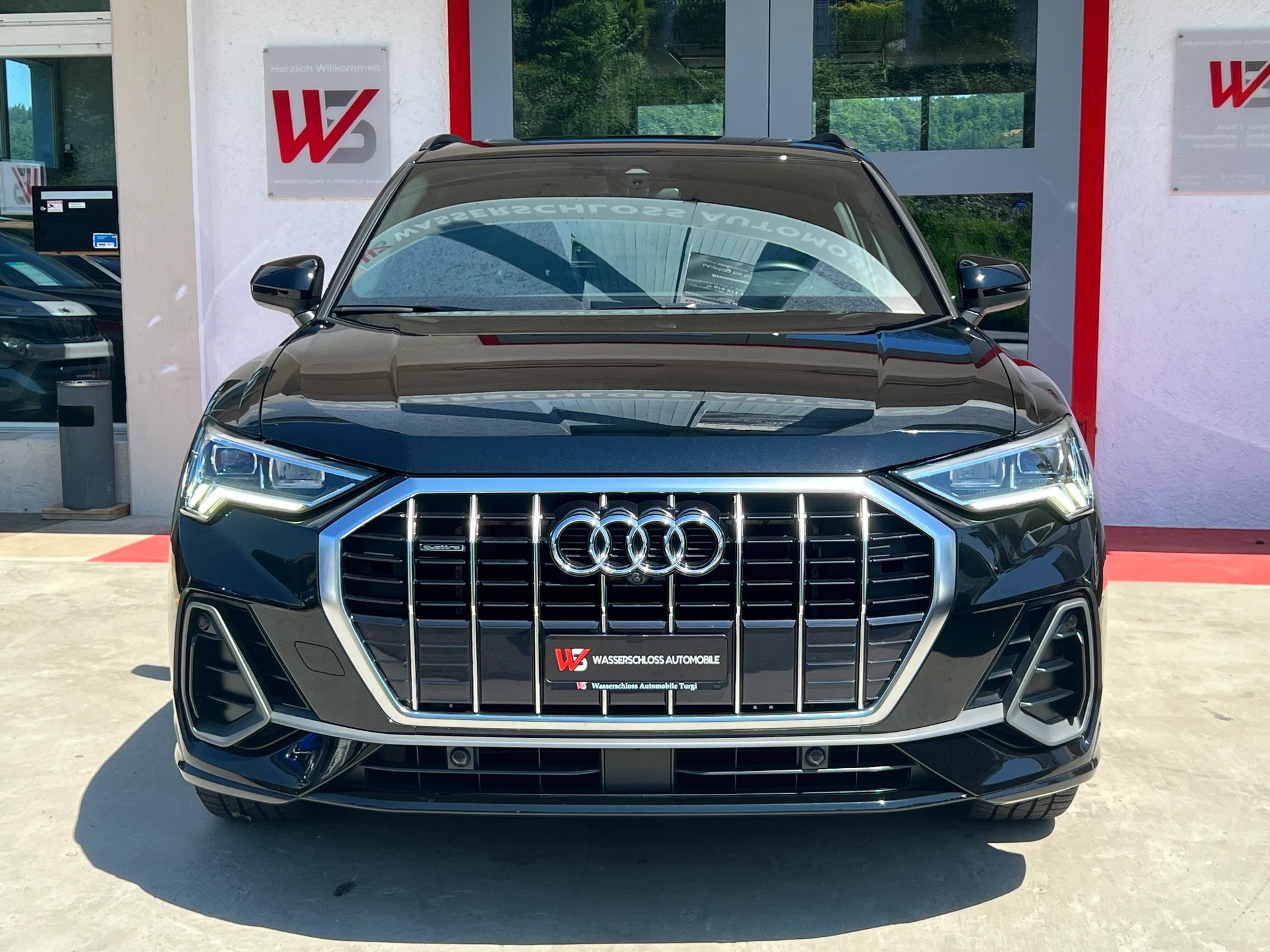 AUDI Q3 S line quattro S-tronic 2.0TDI 190PS-image-11