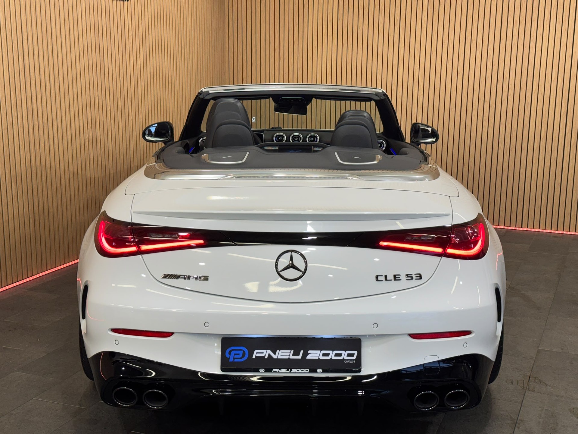 MERCEDES-BENZ CLE AMG 53 Cabrio 4Matic+ 9G-Tronic-image-7