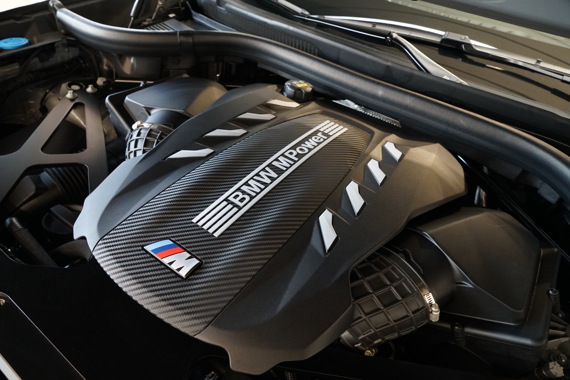 BMW X6M Steptronic M Competition-image-12
