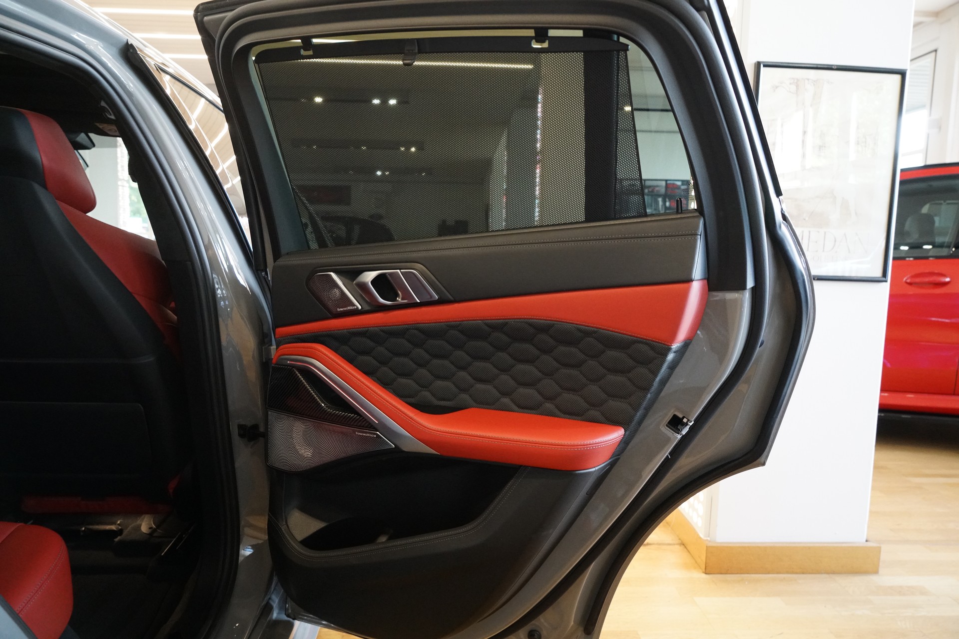 BMW X6M Steptronic M Competition-image-24