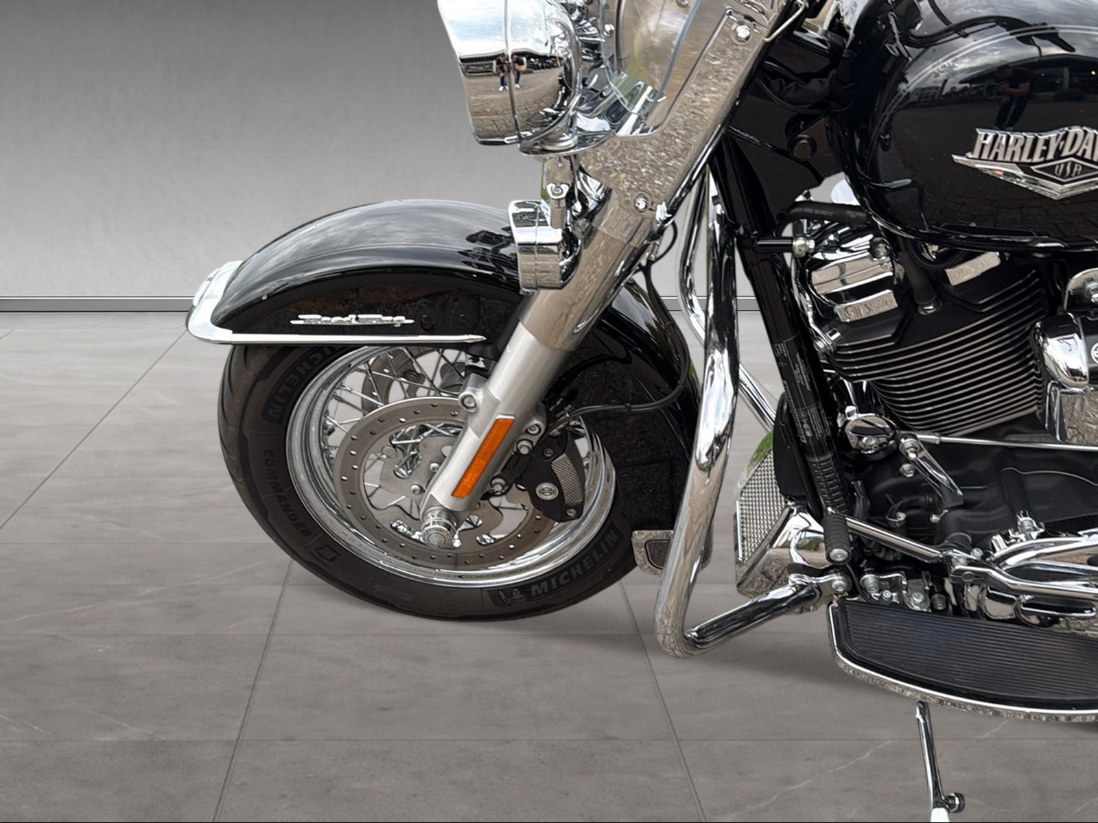 HARLEY-DAVIDSON FLHRC Road King Classic 107 ABS-image-5