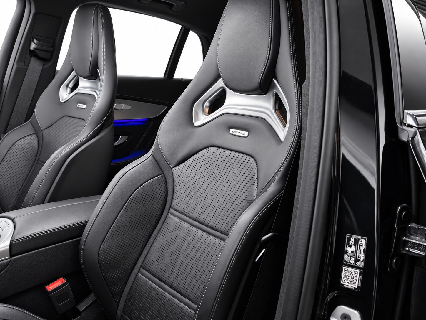 MERCEDES-BENZ GLC 63 S AMG 4m+ Coupé * Schalensitze * CH FZ *-image-7