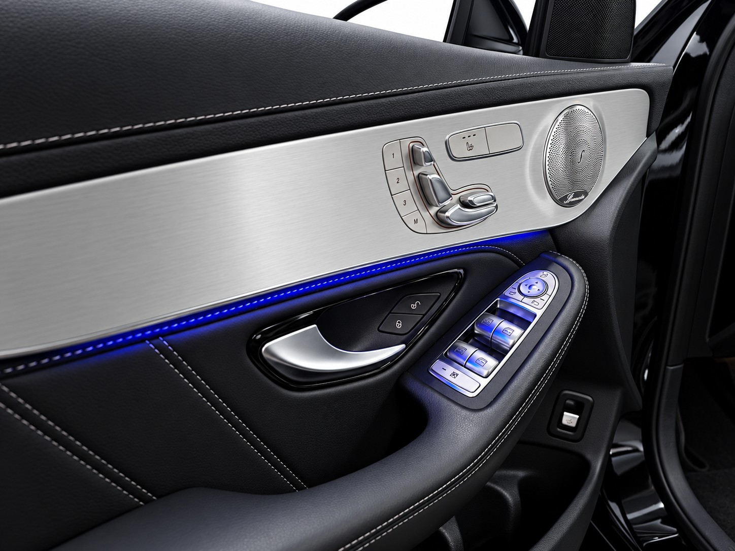 MERCEDES-BENZ GLC 63 S AMG 4m+ Coupé * Schalensitze * CH FZ *-image-21