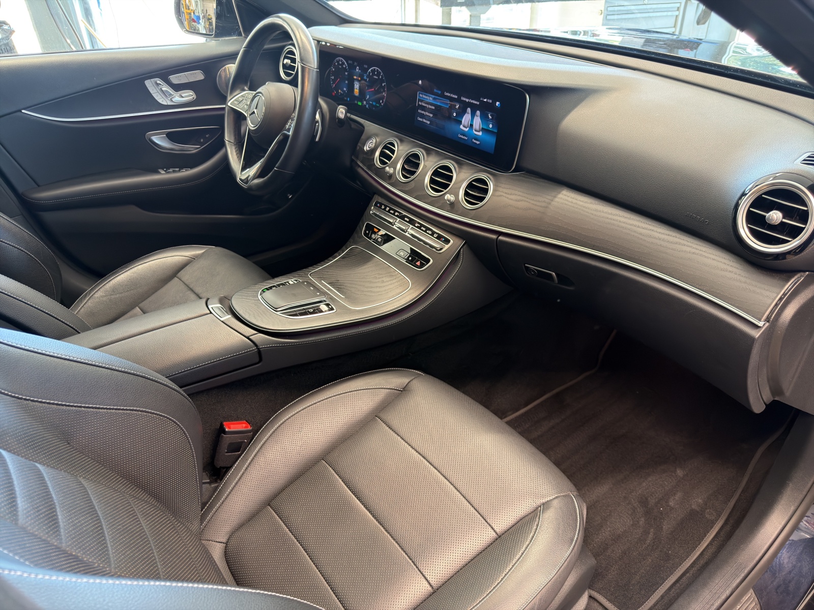 MERCEDES-BENZ E 200 4Matic Avantgarde-image-11