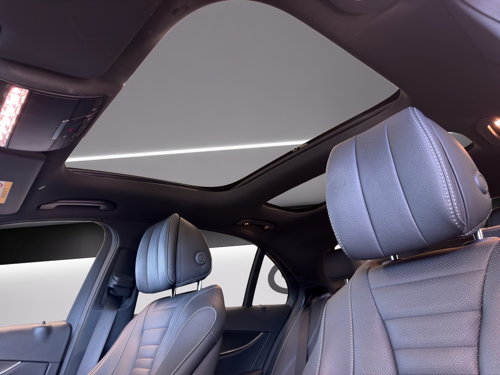 MERCEDES-BENZ E 200 4Matic Avantgarde-image-14