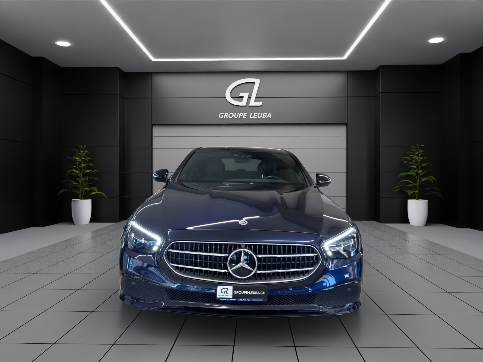 MERCEDES-BENZ E 200 4Matic Avantgarde-showroom-element-1