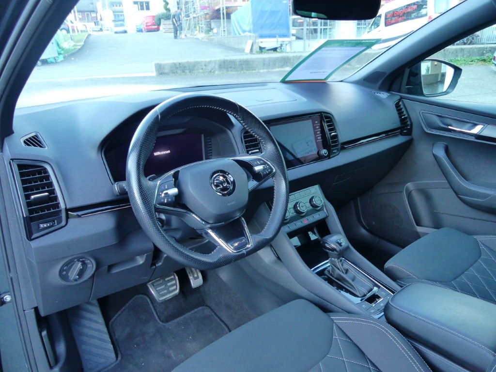 SKODA Karoq 2.0 TSI SportLine 4x4 DSG-image-6