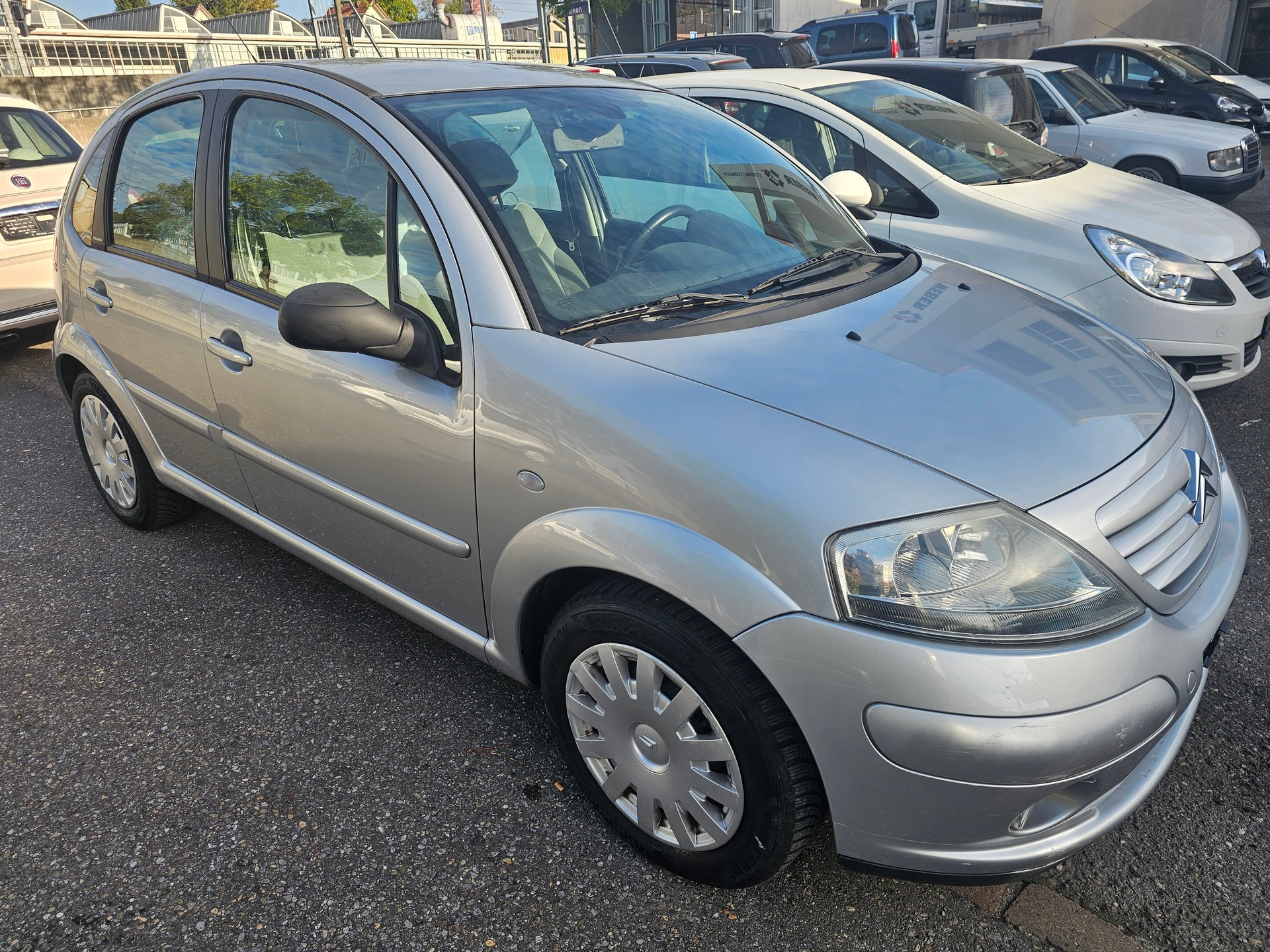CITROEN C3 1.4i Exclusive-image-1