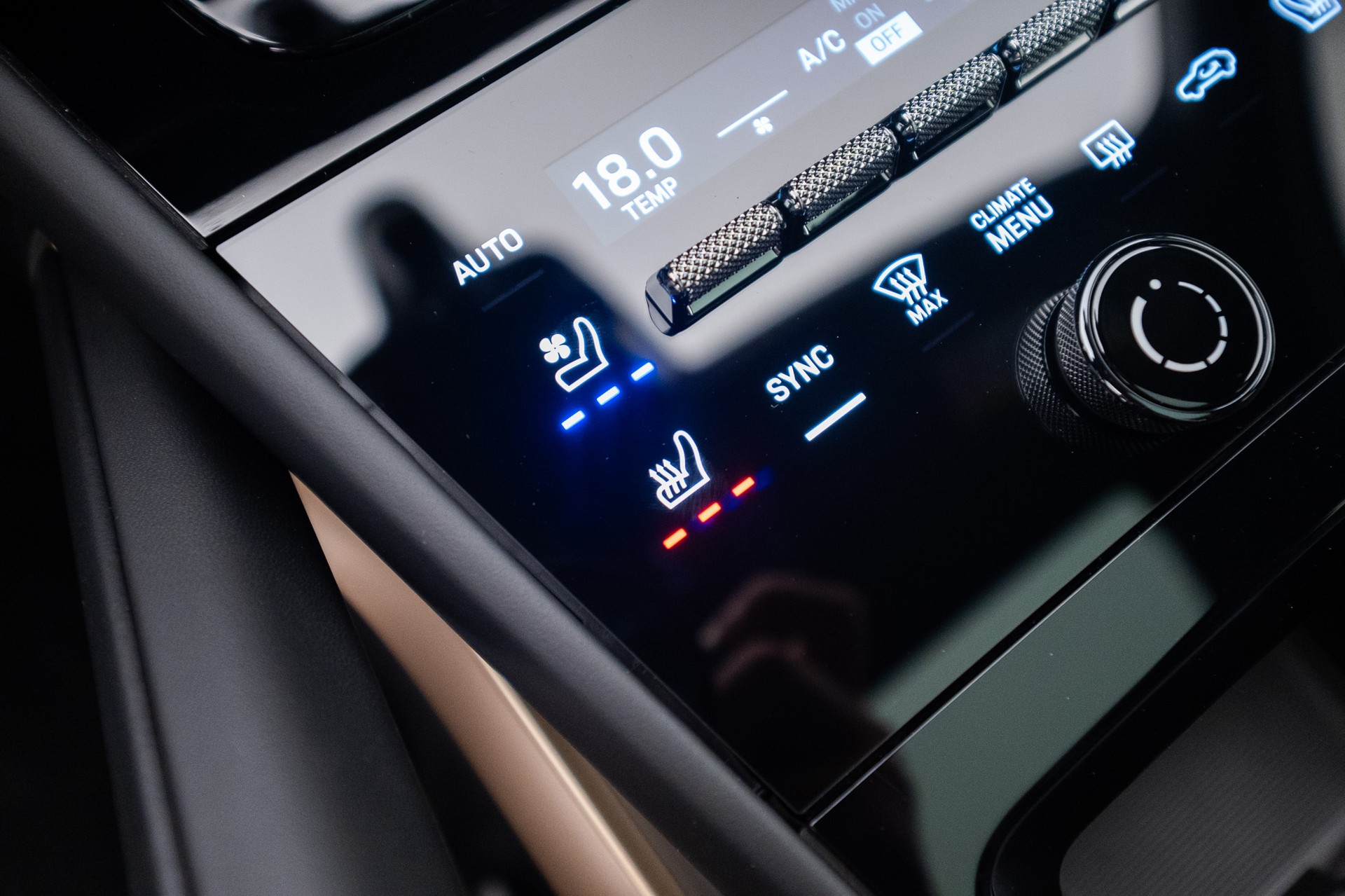 PORSCHE Cayenne S Coupé E-Hybrid / PTS Farbe-image-8