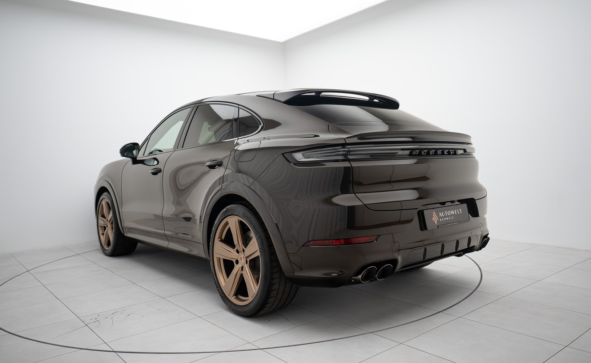 PORSCHE Cayenne S Coupé E-Hybrid / PTS Farbe-showroom-element-2
