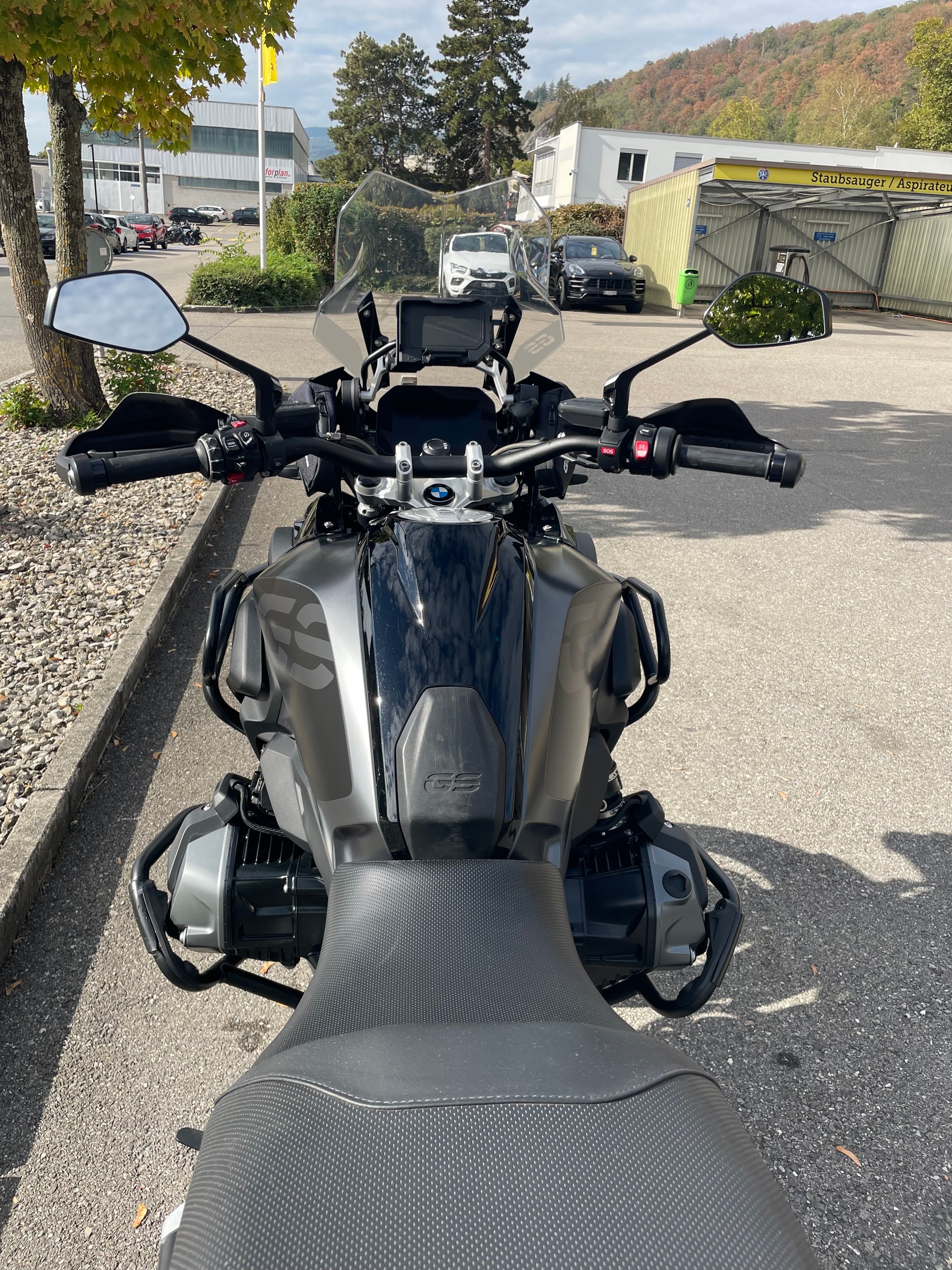 BMW R 1250 GS-image-1