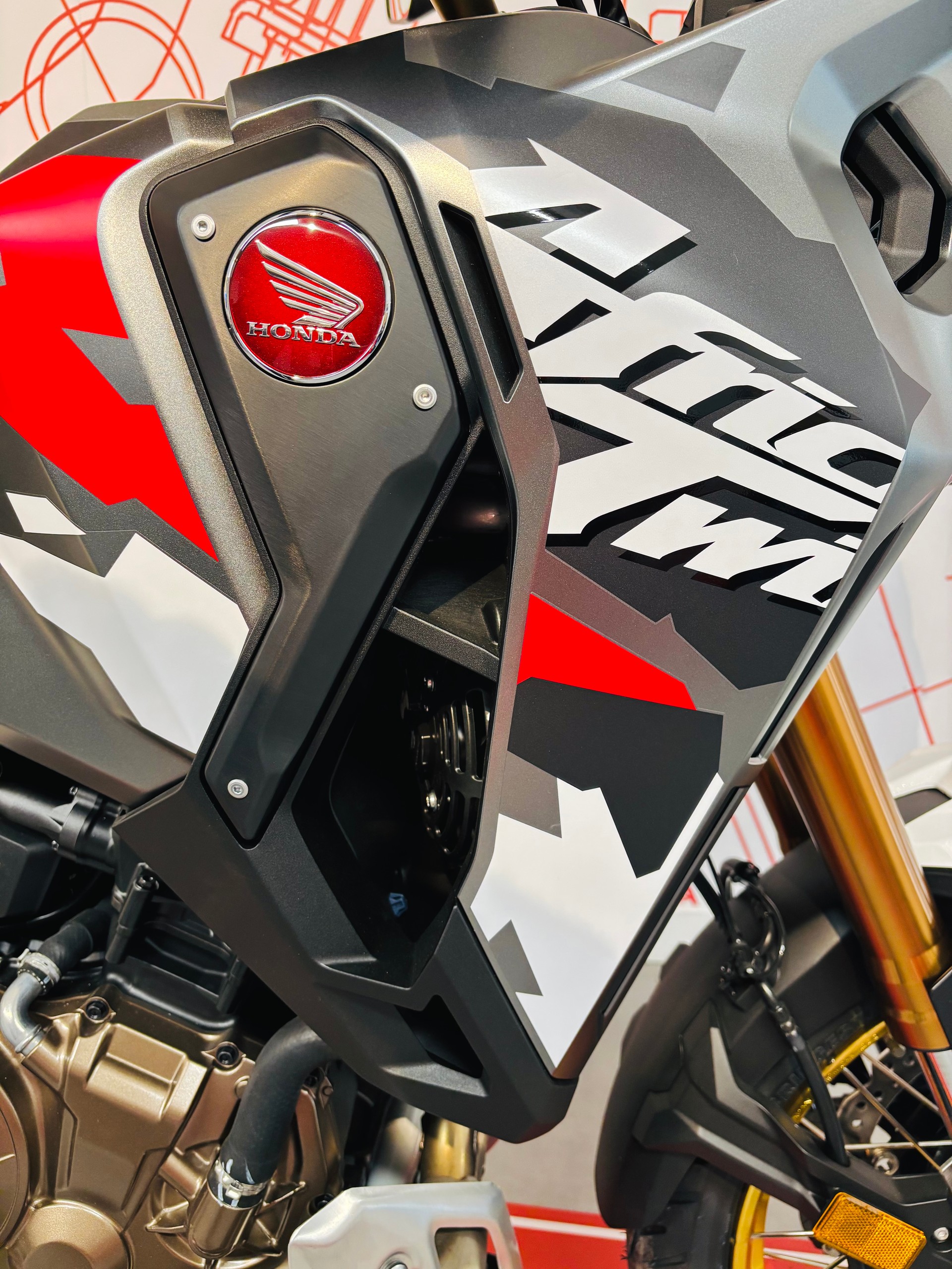 HONDA CRF 1100 Africa Twin Adventure Sports-image-3