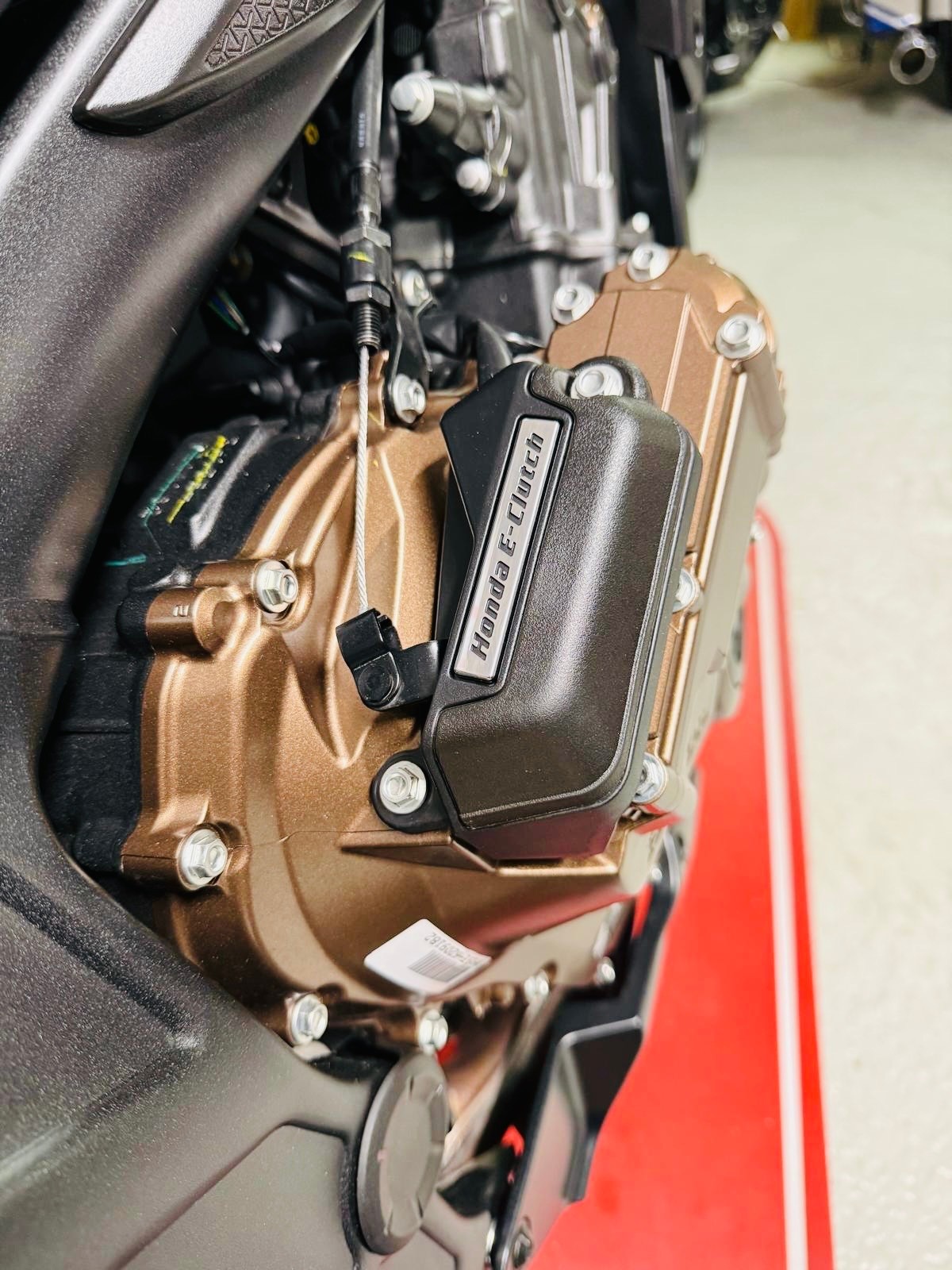 HONDA CBR 650 R E-Clutch-image-6