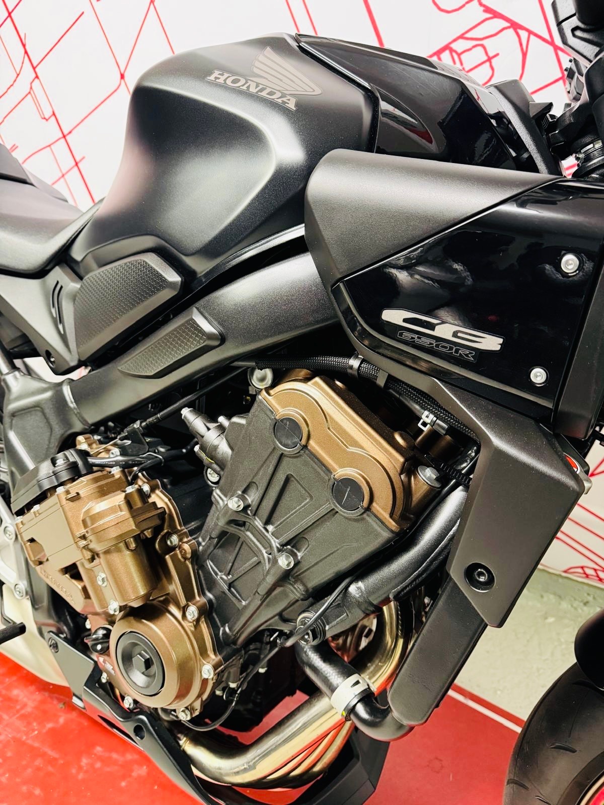 HONDA CBR 650 R E-Clutch-image-10