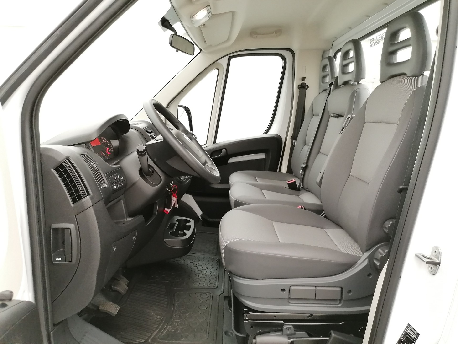 CITROEN Jumper Pickup 35+ L3-image-9