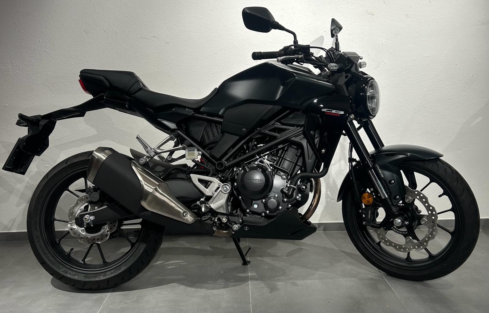 HONDA CB 300 R-image-0