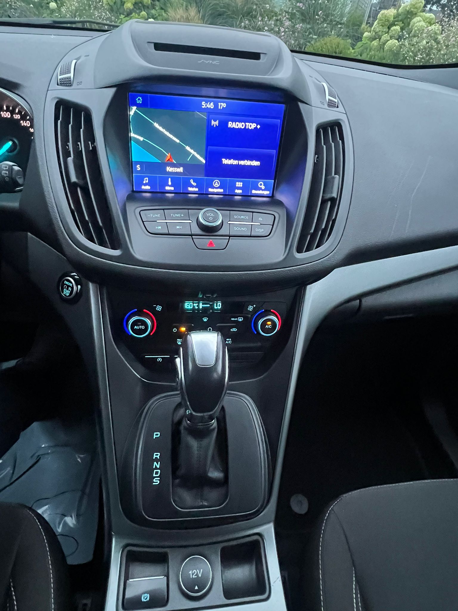 FORD Kuga 2.0 TDCi Business  Mit AHK-image-14