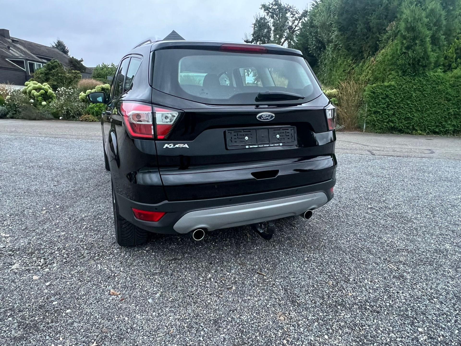 FORD Kuga 2.0 TDCi Business  Mit AHK-image-9