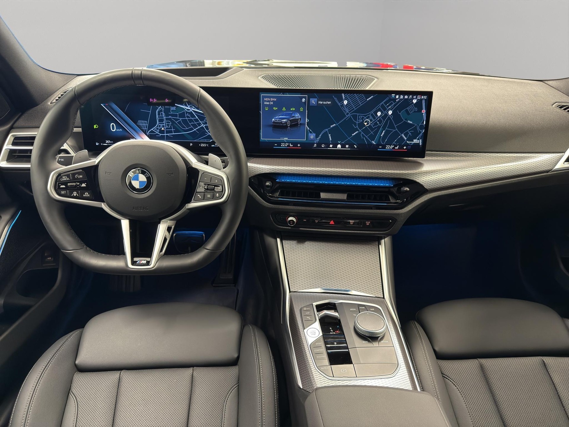 BMW 330d xDrive 48V Touring-image-11
