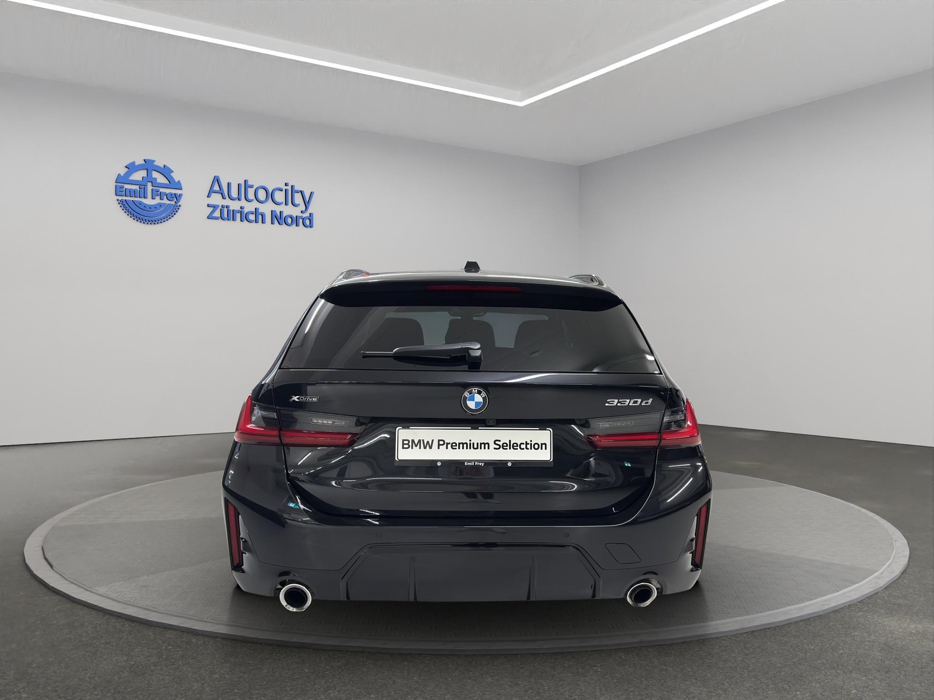 BMW 330d xDrive 48V Touring-image-7