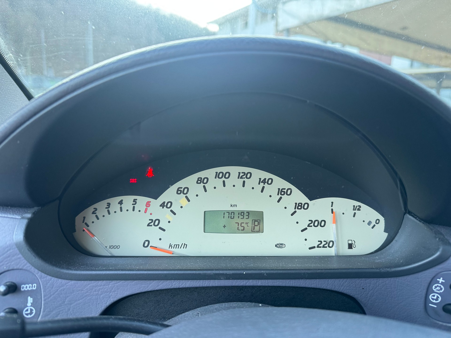 MERCEDES-BENZ A 170 CDI Elégance-image-10