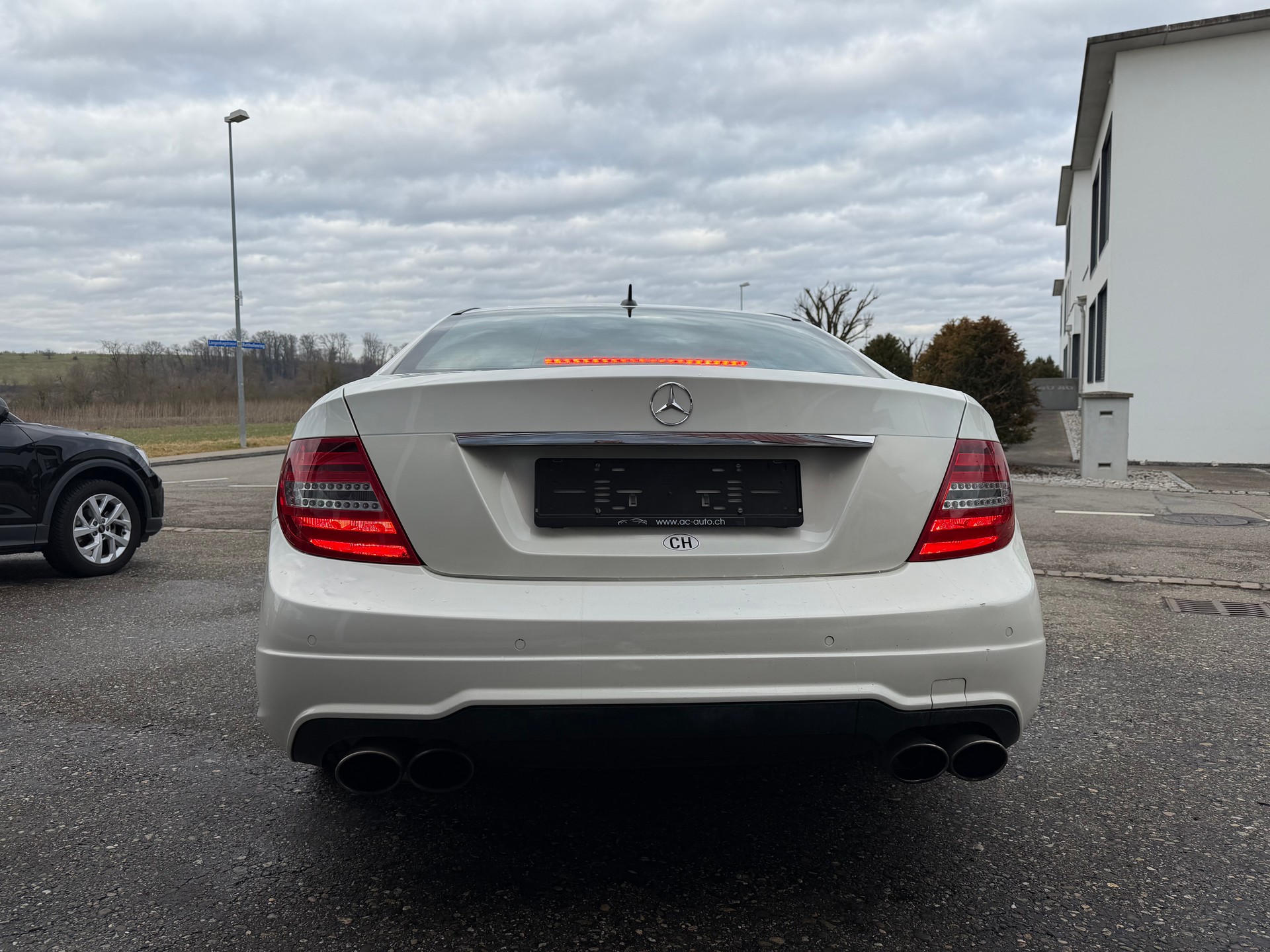 MERCEDES-BENZ C 180 Coupé MyStar 7G-Tronic-showroom-element-3