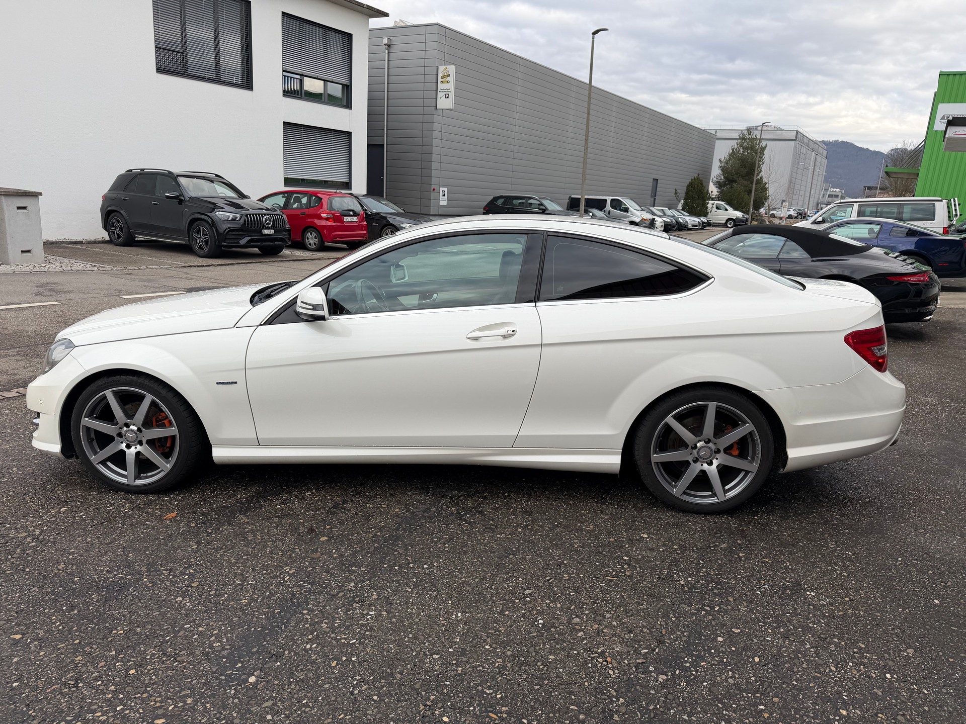 MERCEDES-BENZ C 180 Coupé MyStar 7G-Tronic-image-5