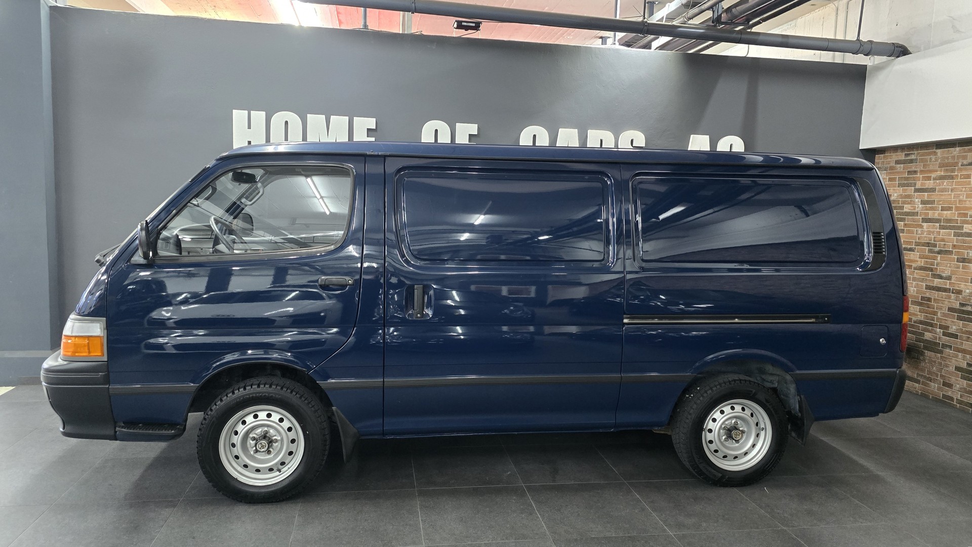 TOYOTA Hiace 2.4 EFI 4X2-image-5