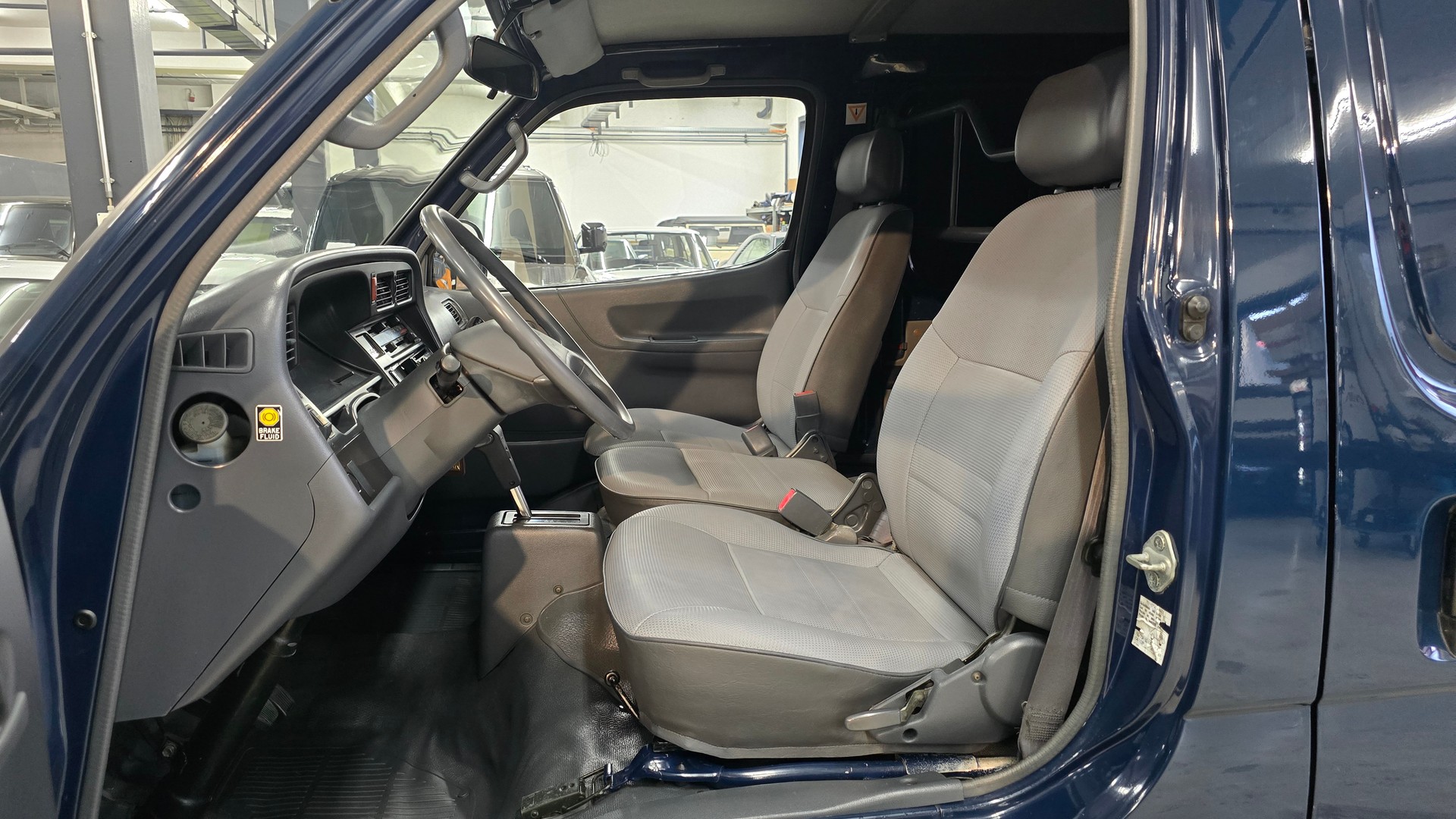 TOYOTA Hiace 2.4 EFI 4X2-image-21