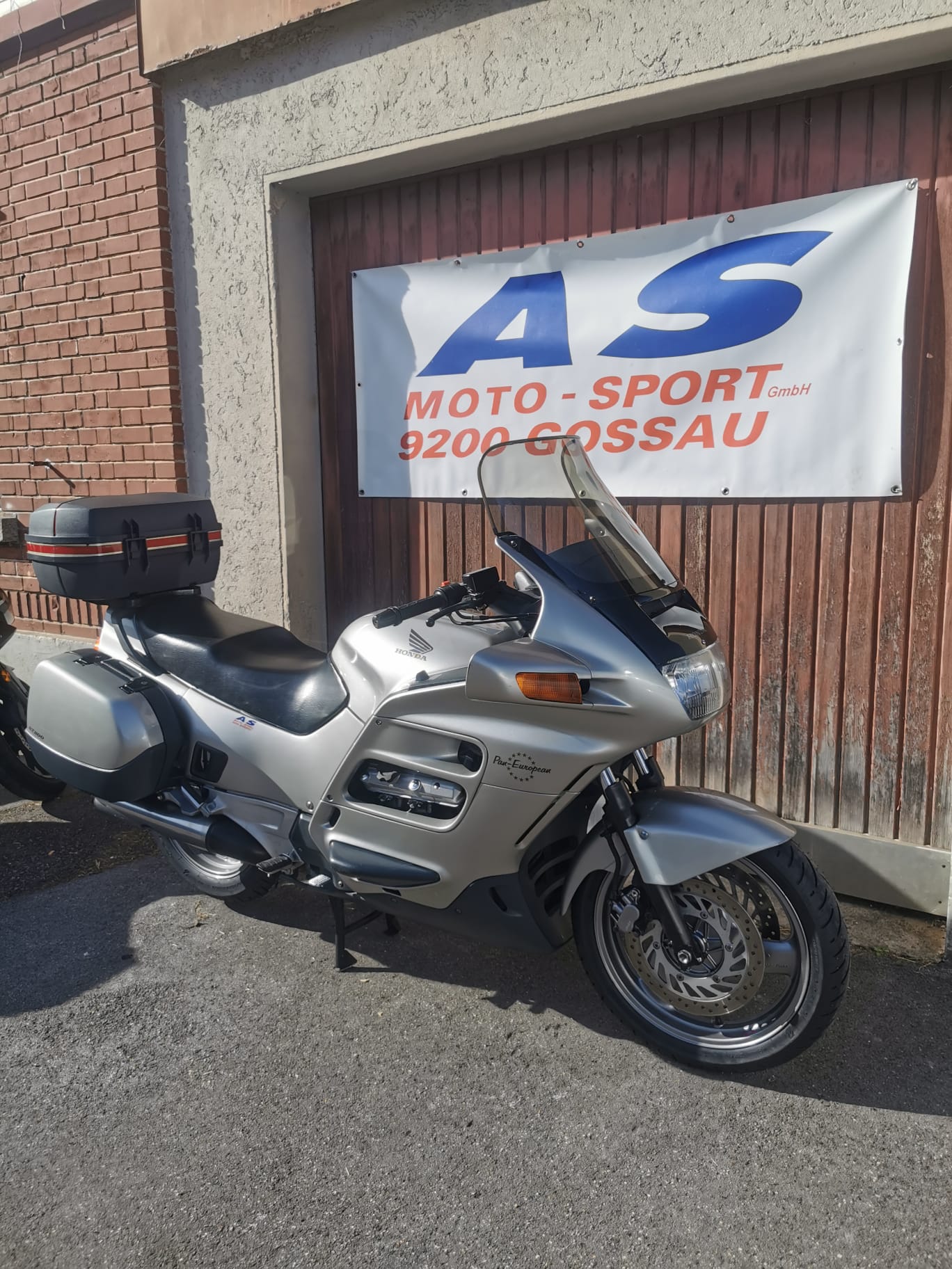 HONDA ST 1100 Pan-European-image-1