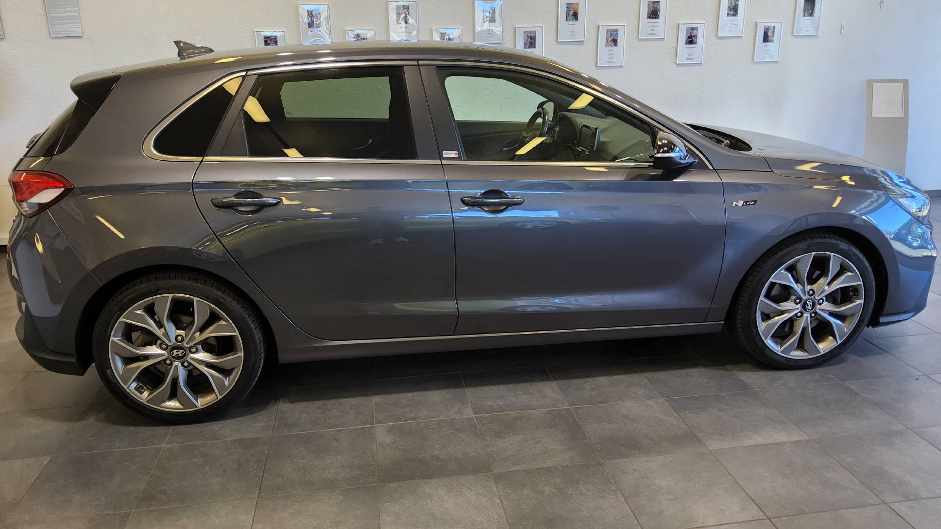 HYUNDAI i30 1.4 T-GDi N-Line-showroom-element-3