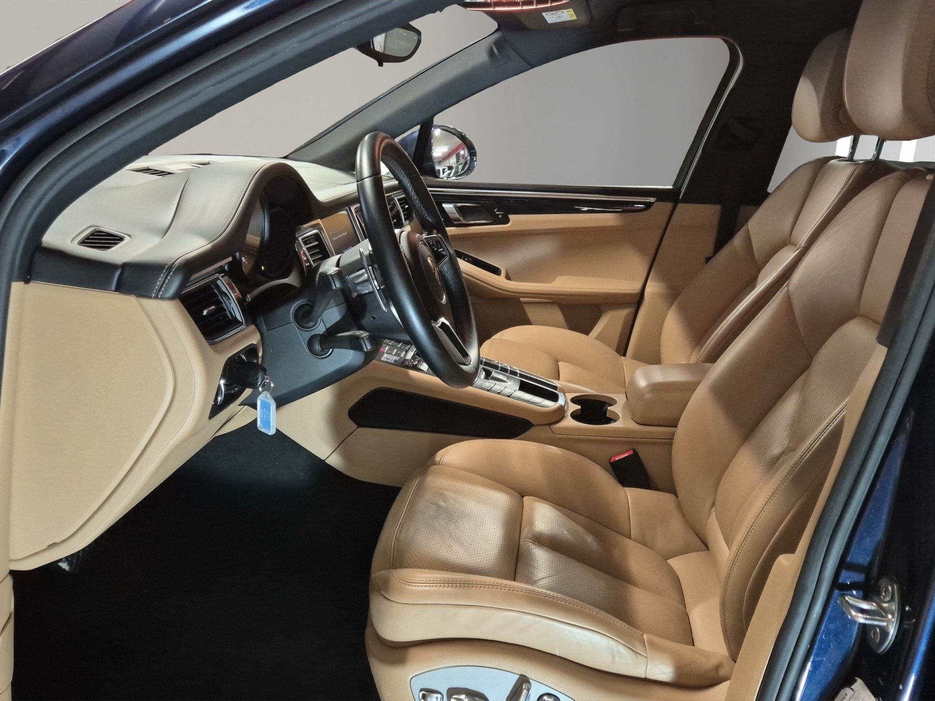 PORSCHE Macan S PDK - FULL SUIVI PORSCHE - 1ER MAIN - LEASING à partir de CHF 375.-/mois-image-7